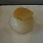 セイイチロウ ニシゾノ - ドゥルセ・マロン、ローズマリー葉っぱが一片