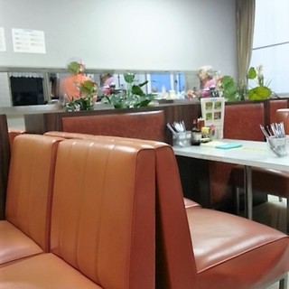 名古屋国税局第二総合庁舎喫茶室_2