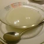 中国飯店 富麗華 - 杏仁豆腐