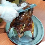 四川食府 - 包丁を入れたそばから芳ばしい湯気