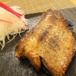 まぐろ小屋 別邸 - ハーモニカ(縁側)のブラックペッパー焼き780円