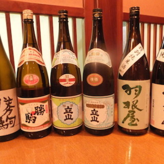 美味い魚には美味い酒！富山の地酒も豊富にご用意しております