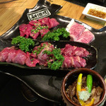 神戸牛焼肉 肉兵衛 - 盛り合わせ8000円 美味いけどボリューム少な！