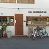 cafe mashed up