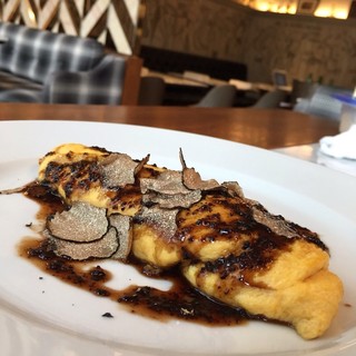 Exquisite! Truffle omelet ~Truffle sauce~