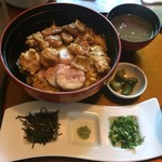 小林 地鶏の里 - 親子孫丼（極み）