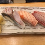 Tsukijisushikou - 炙り三種盛　650円