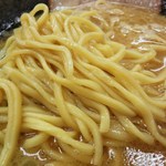 漫天兄弟 - 啜り心地を持たせ、食感が強めのしっかりとした歯応えのある、風味の良い麺