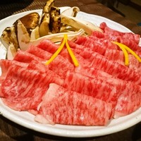 北新地 湯木 新店 - 九州産黒毛和牛と松茸のすき焼き
