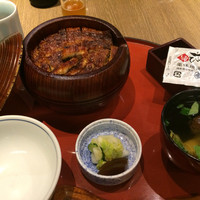しら河 浄心本店 - しら河の ひつまぶし と肝吸い をオーダー