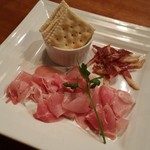 DAYBREAK　Liquor&Coffee - 生ハムとポークジャーキー