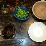 やき鳥 一代 - ウーロン茶・枝豆・キャベツ