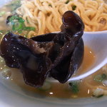 雪濃湯 - 裏醍醐にはそのまんまキクラゲ入り!!!