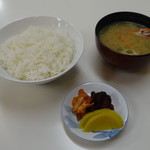 水之助 - ご飯、味噌汁、お新香