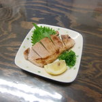 Ganso Umai Monya - 塩コショーで味付けされたボリュームある豚テキです！丁度いい脂身が少しついておりあっさり美味しく頂けます。