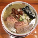 井関屋 - 濃厚煮干し中華そば¥800