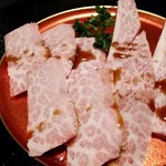 銀山亭 - 2016/8/11
      金賞豊後牛極上カルビ