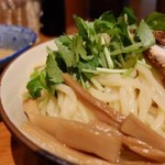 百日紅 - 煮干しつけ麺