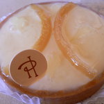 ピエール・エルメ・サロン・ド ・テ - タルト　シトロン　\525