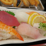 魚輝水産 - お寿司