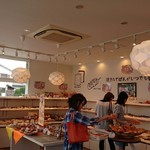 伊三郎製ぱん 長門石店 - 