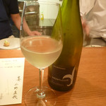 アノニム - 白のグラスを