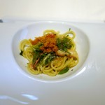 キメラ - からすみをかけた生リングイネパスタ