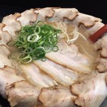 みなと軒 - 花びらチャーシュー麺