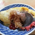 御食事処のんき - 中はチキンライスです