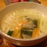 仙台牛焼肉 花牛 - 野菜スープ.JPG