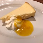 Sommelier Kitchen yuB yum - チーズケーキか、ベリー？のゼリーか選べました(*^^*)