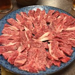 Yakiniku No Hommaru - こちらのカルビで２５００円