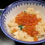 いくらの醤油漬け、スジアラのカマ身の炊き込みご飯（2016,10）