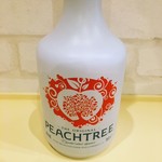 peach cocktail