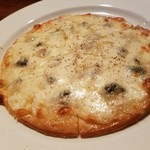 バーアルディ - 4種類のチーズピザ