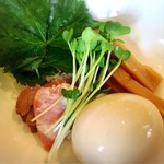 SAMURAI 桃太郎 - 特製の具材！