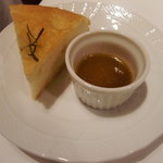 フィオッキ - フォカッチャとバーニャカウダソース