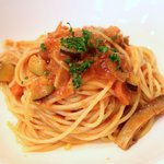 Buono Pesce - トリッパーの煮込みとナスのスパゲッティ