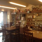 パティスリー モンプリュ - 店内一部