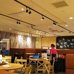 串焼・旬菜 炭火やきとり さくら - お店の雰囲気