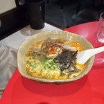 とんこつ小川 - 十日町火焔担々麺