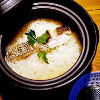 Popular menu! Earthen pot sea bream rice