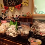 cafe & diner NONgUL - nongul;店内