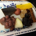 はま亭 - 梅干しと煮豆がお気に入り