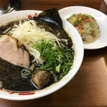 なんつッ亭 - チャーハンとお好みラーメンのセット980円