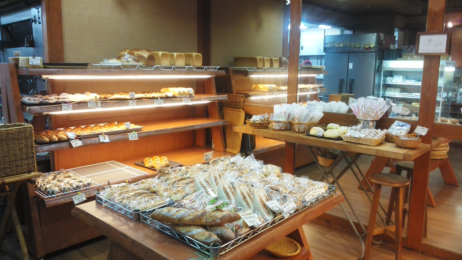 えもやん★スイーツハンターさんが投稿したパン家のどん助（東京/東新宿）の口コミ詳細 [食べログ] パン家のどん助