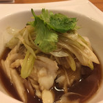 チャイニーズ酒場 エンギ - キアラの姿蒸し物海鮮醤油ソース とりわけ後