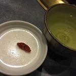 焼肉 菜好牛 - 杏仁豆腐とアイス
      緑茶は知覧のお茶