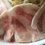 鶏だしらーめん蒼生 - 榛名ポークのメスのレアチャーシュー【料理】