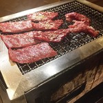 盛仁本家 - カルビ